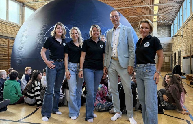 Schulplanetarium Christoph-Kolumbus Grundschule Ingolstadt Goals for Kids Schulplanetarium Christoph-Kolumbus Grundschule Ingolstadt Goals for Kids